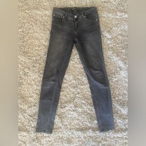 Z1975 Zara Womens Denim Classic  Black Wash Skinny Jeans Size 4